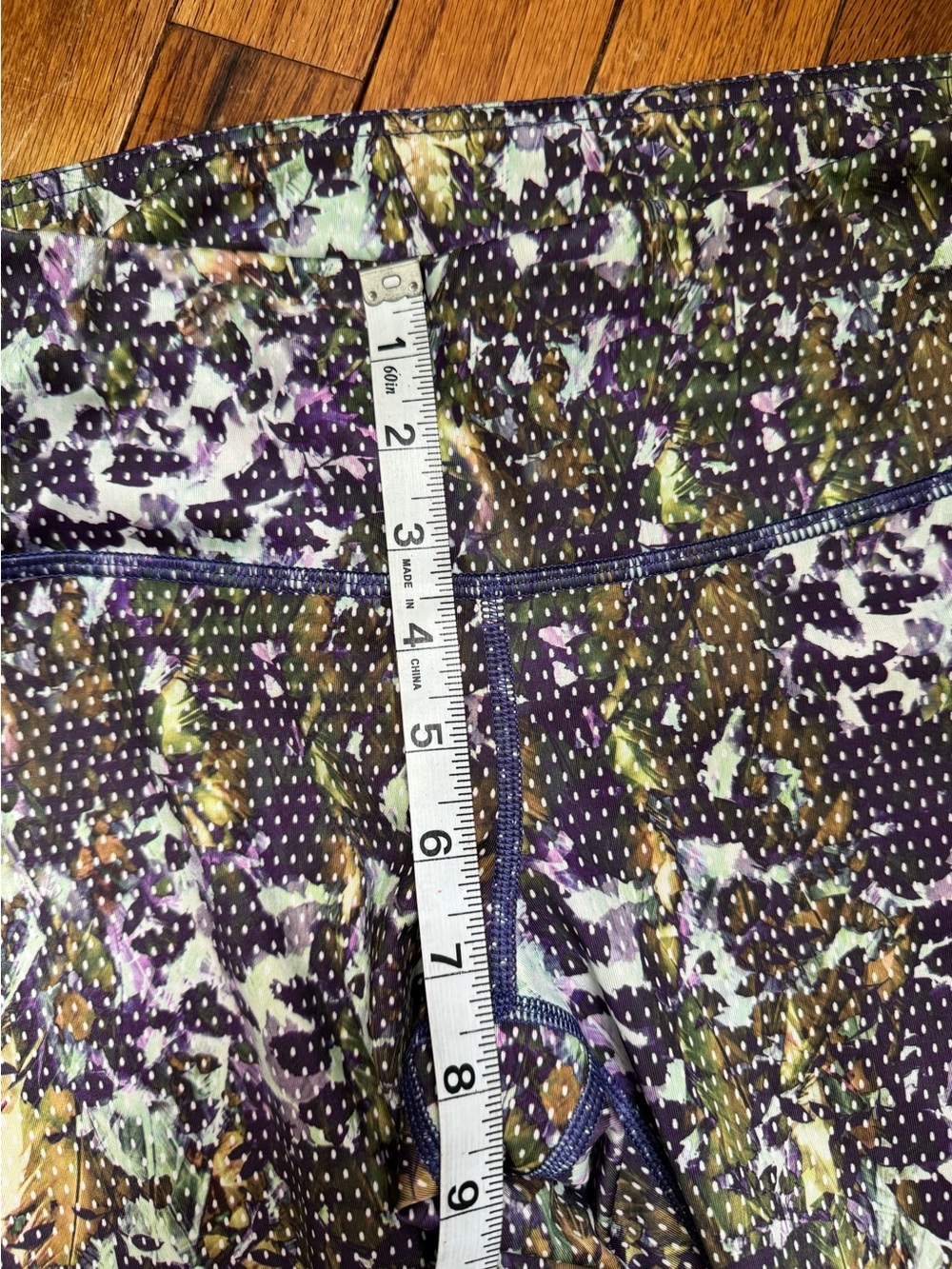 Lululemon Printed Leggings in Multi Color Size 10 - Picture 6 of 7